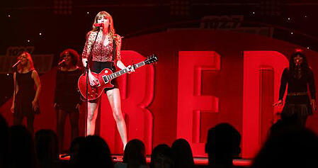 taylor swift, the red tour, flametreepop,