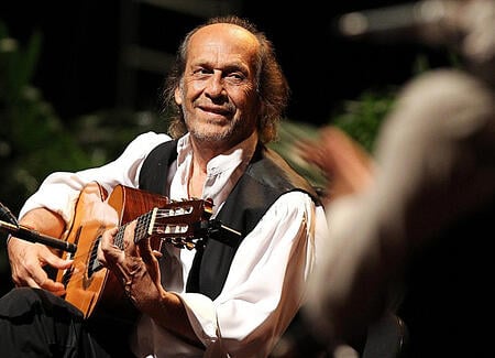 Paco de Lucia, great guitarists, guitar heroes, flame tree music,